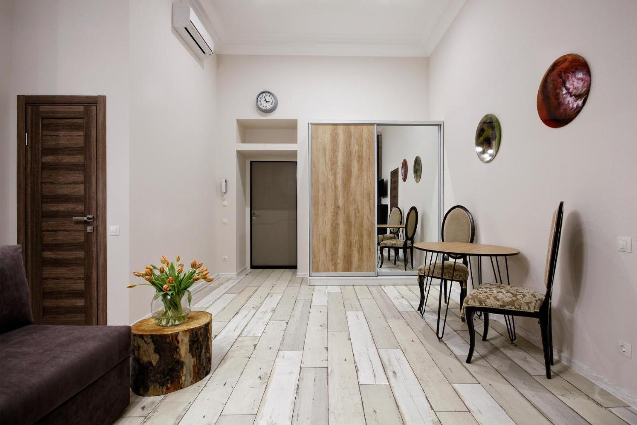 D5 Apartments Odesa Exterior photo